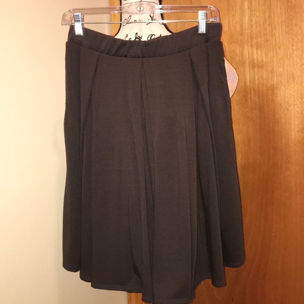 💜NWT LuLaRoe Madison Skirt Medium